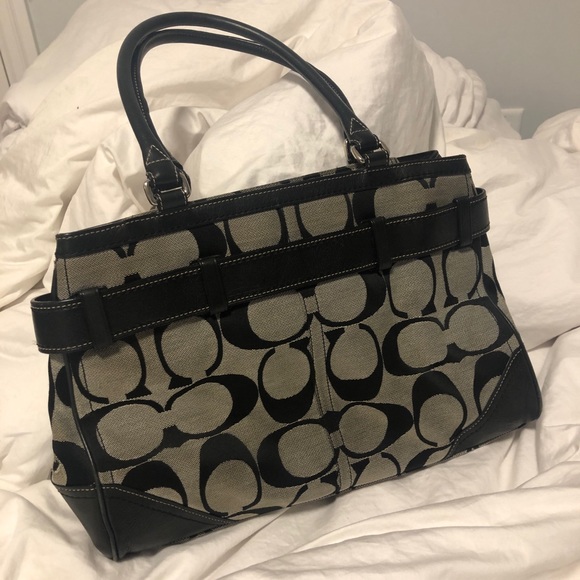 Coach purse - Picture 3 of 4